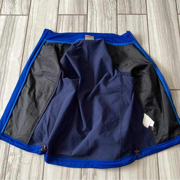 Mammut Swiss Design weatherproof jacket. EUC - Picture 5 of 7